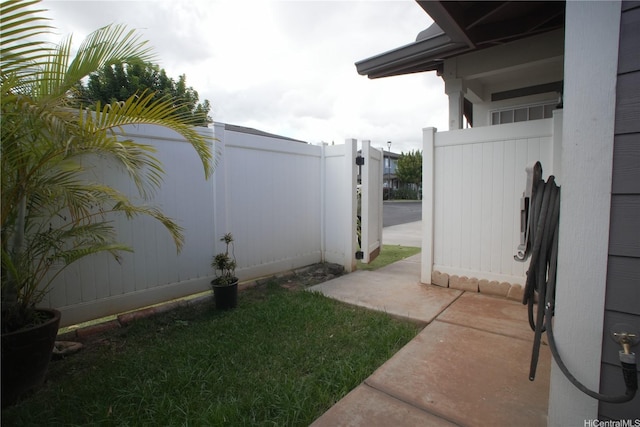 91-1271 Kamaaha Ave Unit 406, Kapolei, HI 96707 - view of yard