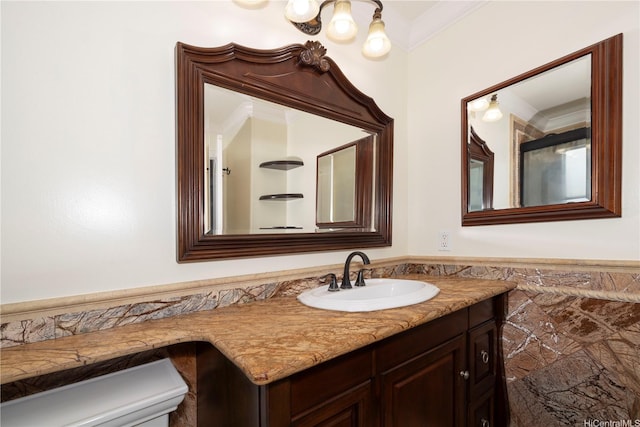 95-536 Wikao St Unit D106, Mililani, HI 96789 - bathroom with vanity and crown molding