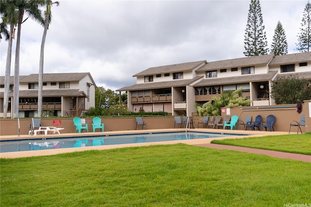 95-142 Kuahelani Ave Unit 251, Mililani, HI 96789 - community pool with a lawn
