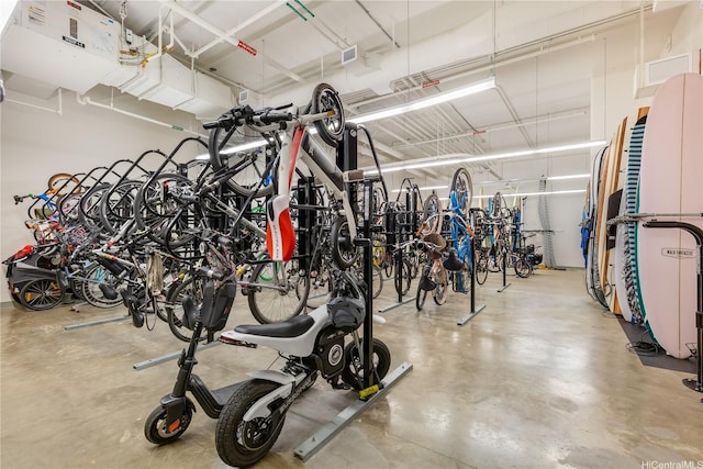 1001 Queen St Unit 3907, Honolulu, HI 96814 - garage featuring bike storage