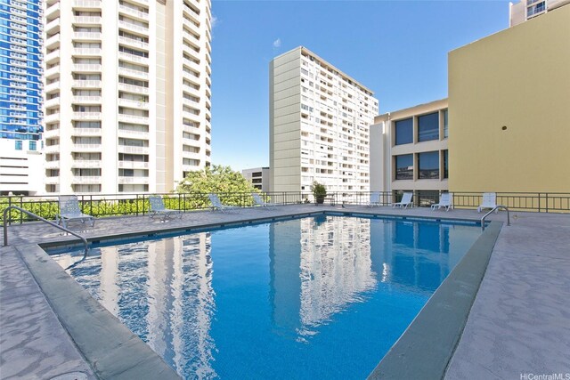 747 Amana St Unit 810, Honolulu, HI 96814 - photo 8