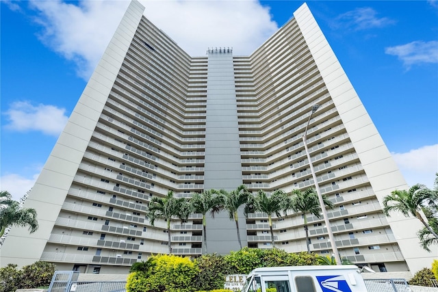 98-099 Uao Pl Unit 506, Aiea, HI 96701 - view of apartment building / complex