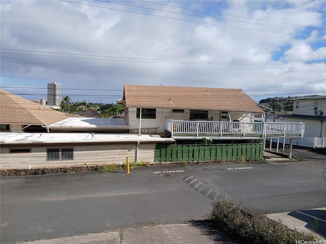 4052A Keanu St Unit A & B, Honolulu, HI 96816 - view of front of home featuring uncovered parking