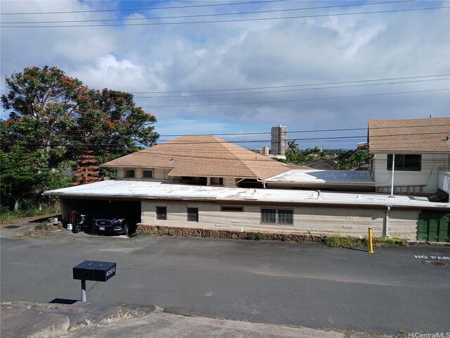 4052A Keanu St Unit A & B, Honolulu, HI 96816 - view of building exterior with uncovered parking