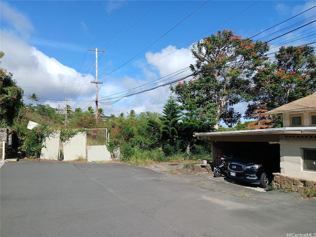 4052A Keanu St Unit A & B, Honolulu, HI 96816 - view of asphalt road