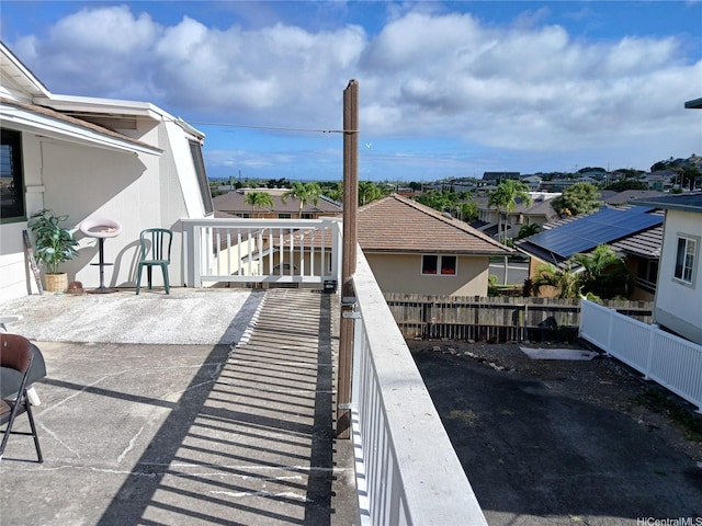 4052A Keanu St Unit A & B, Honolulu, HI 96816 - balcony with a residential view