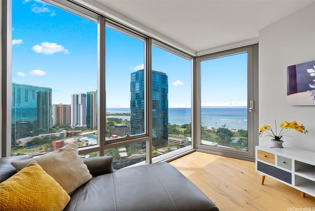 1001 Queen St Unit 2506, Honolulu, HI 96814 - sunroom / solarium with a water view