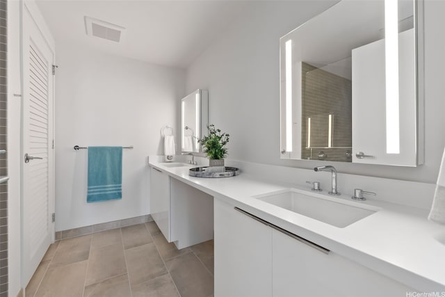 1001 Queen St Unit 2506, Honolulu, HI 96814 - full bath with a closet and double vanity