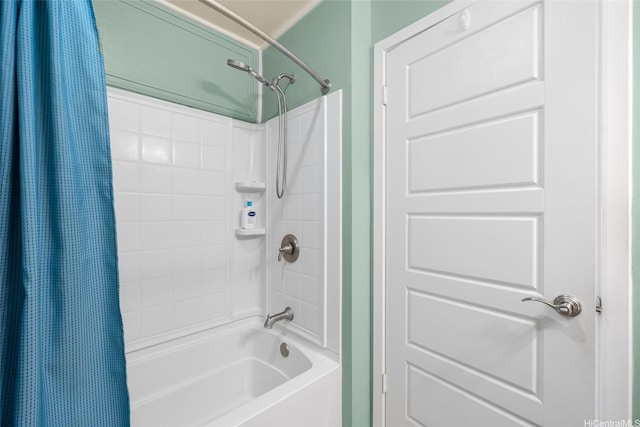 91-3633 Kauluakoko St Unit 412, Ewa Beach, HI 96706 - full bathroom featuring shower / bathtub combination with curtain