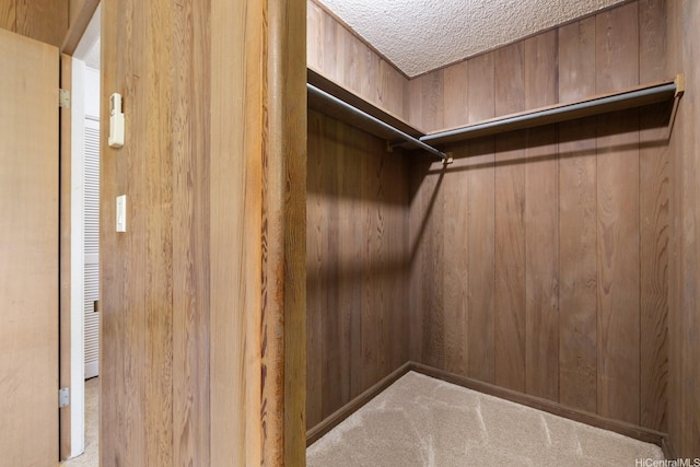 4722 Likini St, Honolulu, HI 96818 - spacious closet featuring carpet