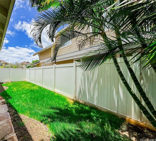 91-1356 Kaileolea Dr, Ewa Beach, HI 96706 - view of side of home featuring a fenced backyard
