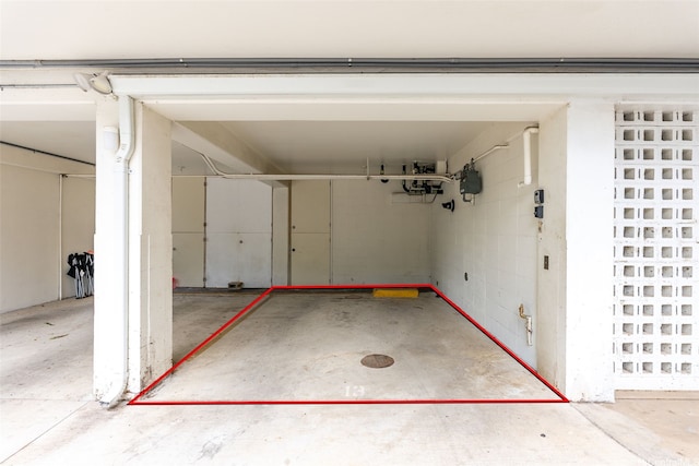 1425 Punahou St Unit 404, Honolulu, HI 96822 - view of parking garage