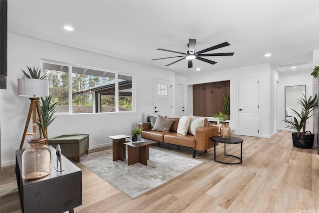 16-2073 Plumeria Dr, Pahoa, HI 96778 - living area featuring ceiling fan, light wood-style flooring, and recessed lighting