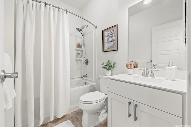 91-3633 Kauluakoko St Unit 1004, Ewa Beach, HI 96706 - bathroom featuring vanity and shower / tub combo with curtain
