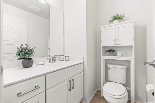 91-3633 Kauluakoko St Unit 1004, Ewa Beach, HI 96706 - bathroom with vanity and wood finished floors