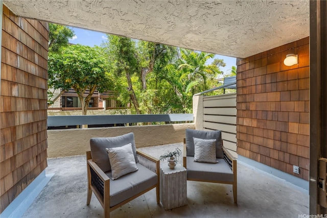 333 Aoloa St Unit 214, Kailua, HI 96734 - view of patio
