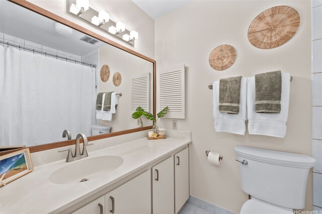 46-036 Aliikane Pl Unit 522, Kaneohe, HI 96744 - bathroom featuring toilet and vanity