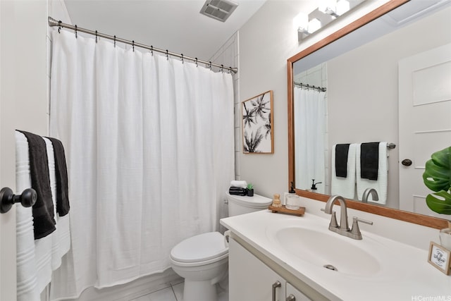 46-036 Aliikane Pl Unit 522, Kaneohe, HI 96744 - bathroom with vanity and curtained shower