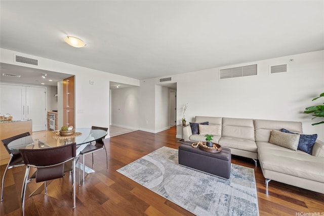 1177 Queen St Unit 4104, Honolulu, HI 96814 - living area featuring wood finished floors