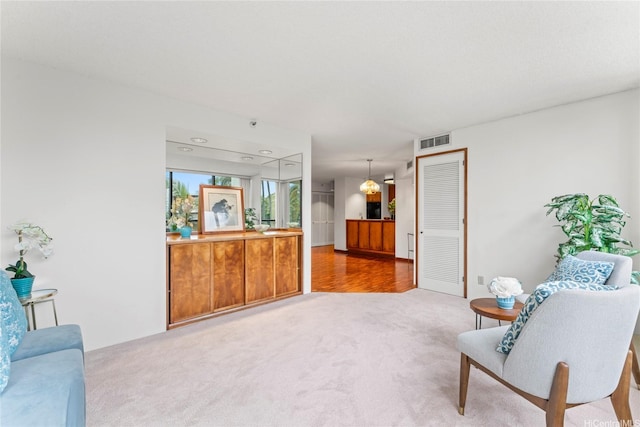 1525 Wilder Ave Unit 401, Honolulu, HI 96822 - living area featuring light carpet
