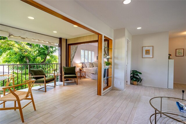 3721 Kanaina Ave Unit 201, Honolulu, HI 96815 - view of sunroom / solarium