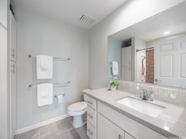 91-1058 Kekuilani Loop Unit 1508, Kapolei, HI 96707 - full bath featuring vanity, tile patterned floors, a shower with curtain, and decorative backsplash