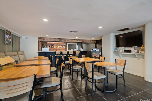 1212 Nuuanu Ave Unit 3402, Honolulu, HI 96817 - dining area featuring bar with sink and recessed lighting