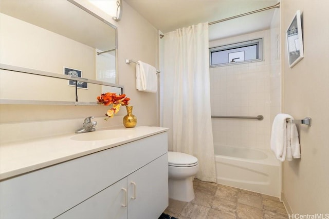 3009 Ala Makahala Pl Unit 102, Honolulu, HI 96818 - full bath featuring vanity and shower / bath combo with shower curtain
