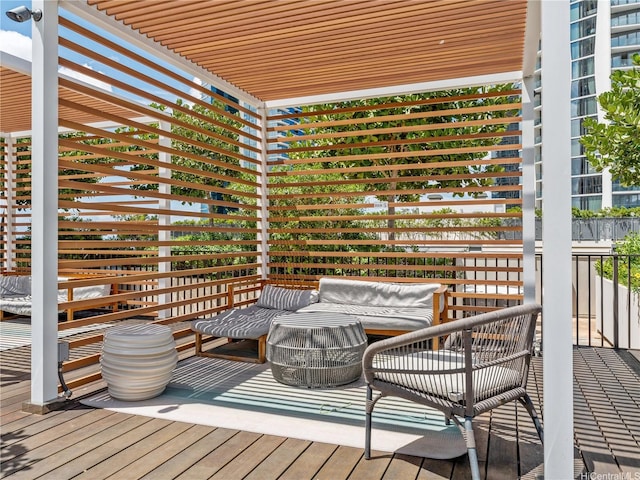 987 Queen St Unit 4112, Honolulu, HI 96814 - wooden deck with outdoor lounge area