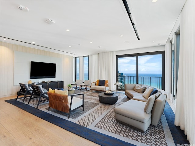987 Queen St Unit 4112, Honolulu, HI 96814 - living area featuring wood finished floors and recessed lighting