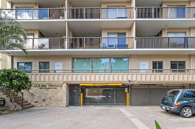 1684 Ala Moana Blvd Unit 251, Honolulu, HI 96815 - view of apartment building / complex