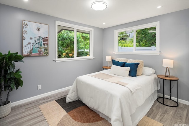 1989 9th Ave, Honolulu, HI 96816 - bedroom featuring wood finished floors and recessed lighting