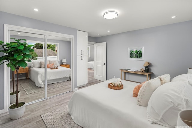1989 9th Ave, Honolulu, HI 96816 - bedroom with light wood-style floors, a closet, and recessed lighting