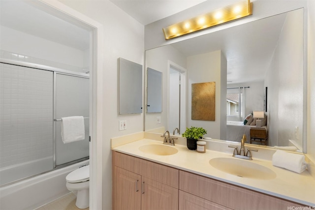 92-1487-A Aliinui Dr Unit 27A, Kapolei, HI 96707 - full bath featuring double vanity and bath / shower combo with glass door