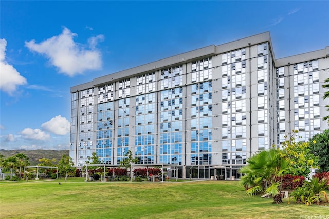 7000 Hawaii Kai Dr Unit 2710, Honolulu, HI 96825 - view of building exterior with a mountain view