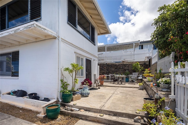 5333 Puahia Pl, Honolulu, HI 96821 - view of patio