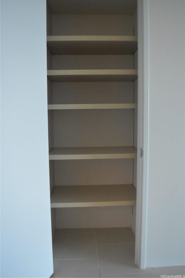1200 Queen Emma St Unit 3511, Honolulu, HI 96813 - view of closet