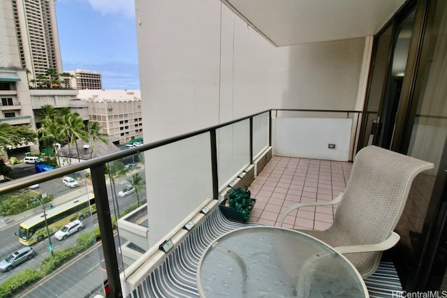 1860 Ala Moana Blvd Unit 910, Honolulu, HI 96815 - balcony with a city view