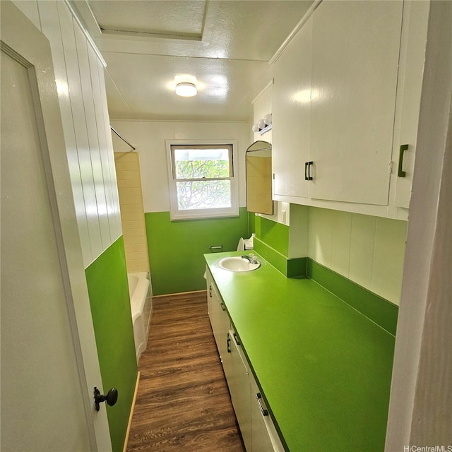 3216 Kaimuki Ave, Honolulu, HI 96816 - bathroom featuring vanity, wood finished floors, and shower / tub combination