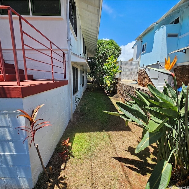 3216 Kaimuki Ave, Honolulu, HI 96816 - view of yard