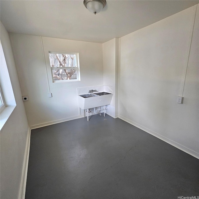 3216 Kaimuki Ave, Honolulu, HI 96816 - empty room featuring healthy amount of natural light and concrete floors