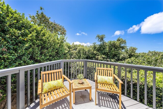 1670 Halekoa Dr, Honolulu, HI 96821 - view of wooden deck