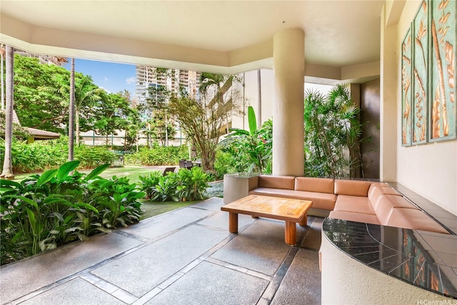 930 Kaheka St Unit 802, Honolulu, HI 96814 - view of patio featuring an outdoor hangout area