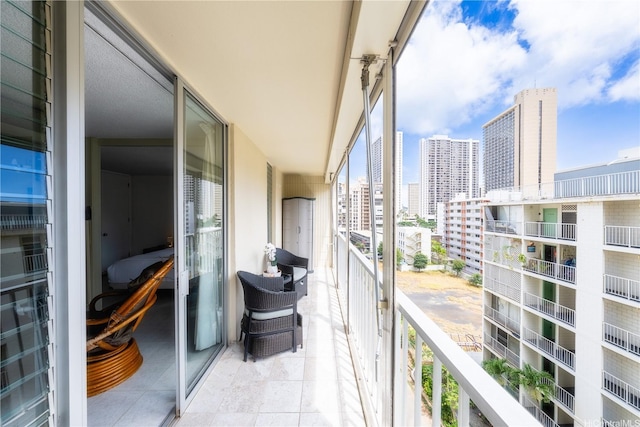 2452 Tusitala St Unit 804, Honolulu, HI 96815 - balcony featuring a view of city