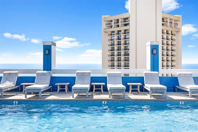 2427 Kuhio Ave Unit 1205, Honolulu, HI 96815 - community pool with a patio