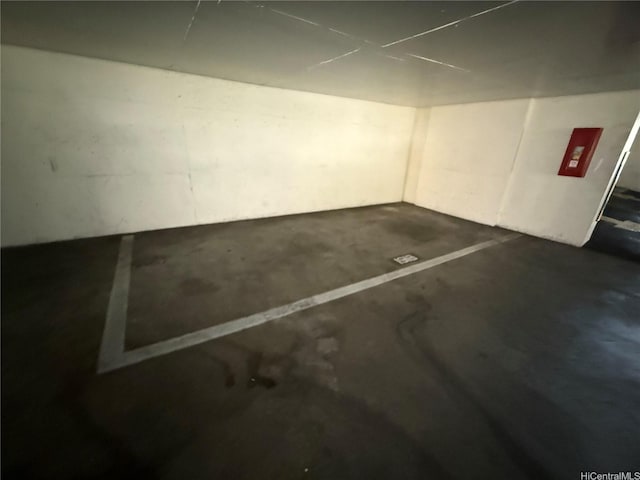 2345 Ala Wai Blvd Unit 1918, Honolulu, HI 96815 - view of parking garage