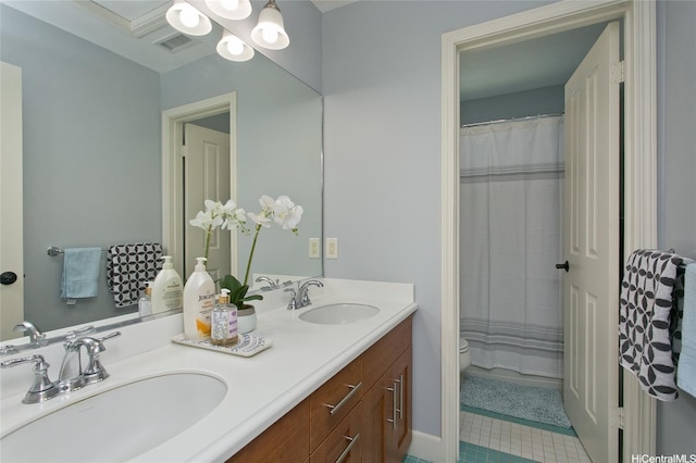 91-1526 Kaikohola St Unit D1, Ewa Beach, HI 96706 - bathroom with double vanity, a shower with shower curtain, and tile patterned flooring