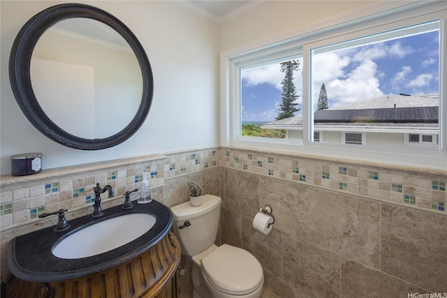 46-259 Kalali St, Kaneohe, HI 96744 - half bath with vanity, tile walls, and crown molding