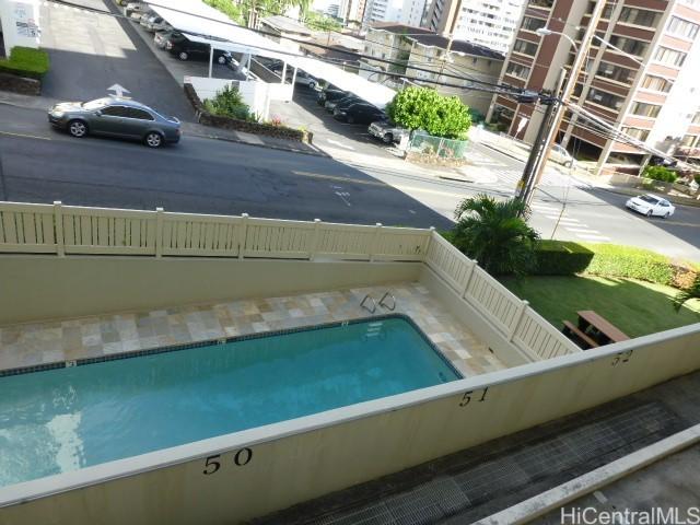 1516 Ward Ave Unit 207, Honolulu, HI 96822 - view of pool