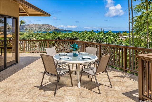 5926 Kalanianaole Hwy, Honolulu, HI 96821 - view of patio / terrace featuring outdoor dining area
